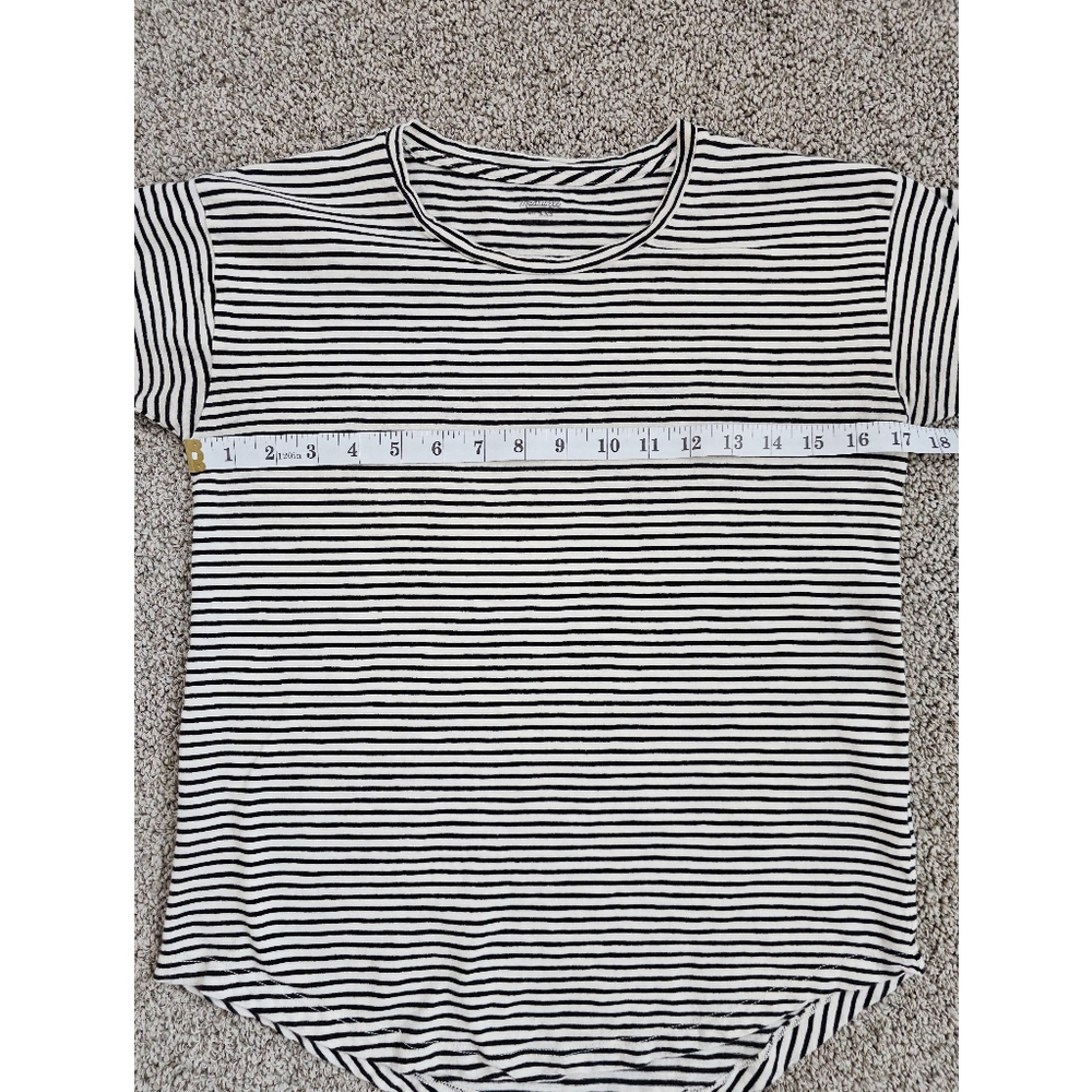 Madewell | Striped Round Hem Tee - Picture 8 of 9